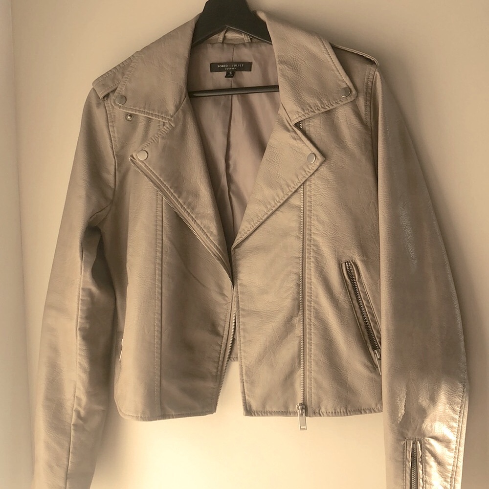 Romeo& Juliet couture Small vegan leather jacket
